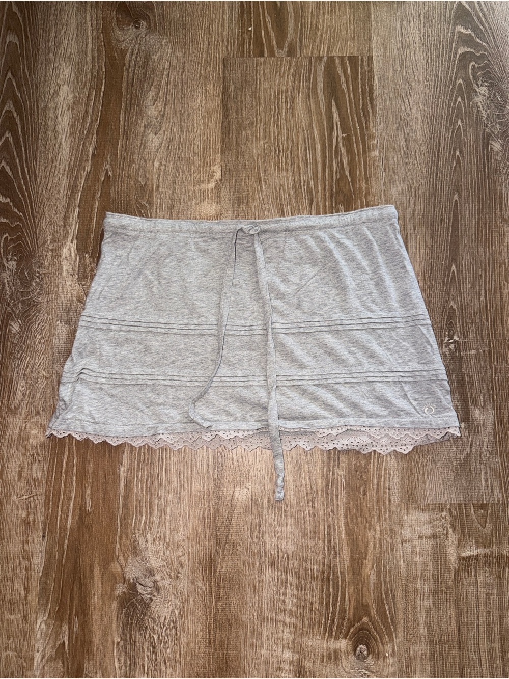 Vintage Y2K Gray Lace Hem Knit Mini Skirt